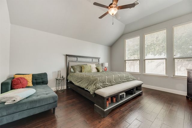 221 Bluefinch Drive, Little Elm, TX 75068