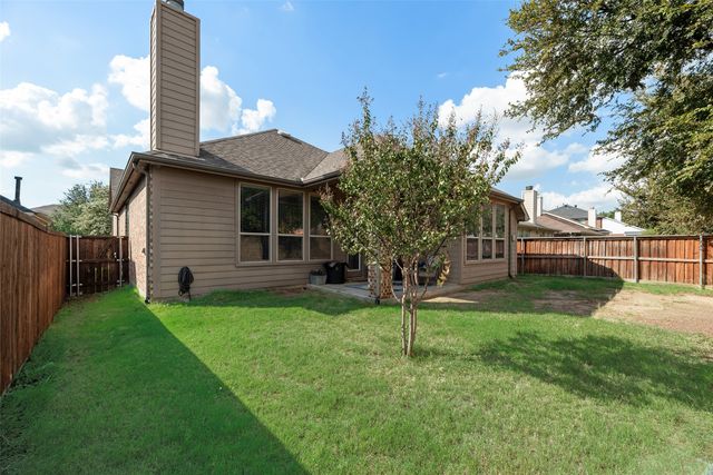 221 Bluefinch Drive, Little Elm, TX 75068