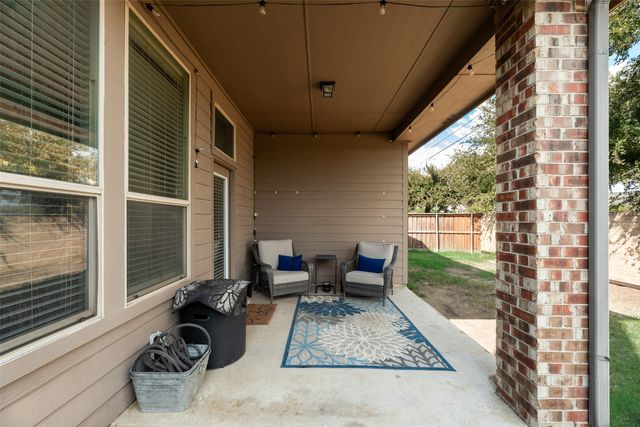 221 Bluefinch Drive, Little Elm, TX 75068