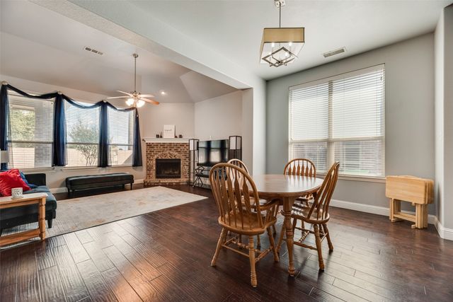 221 Bluefinch Drive, Little Elm, TX 75068