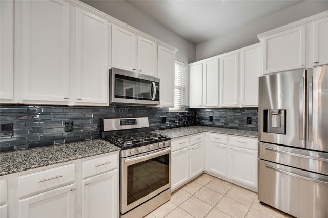 221 Bluefinch Drive, Little Elm, TX 75068