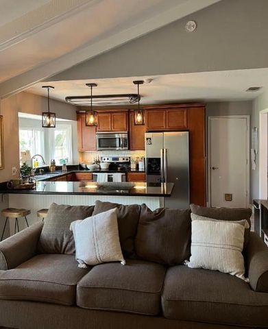 2201 Eastgate Way, Tallahassee, FL 32308