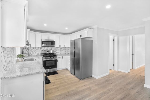 215 Furman Street, Schenectady, NY 12304