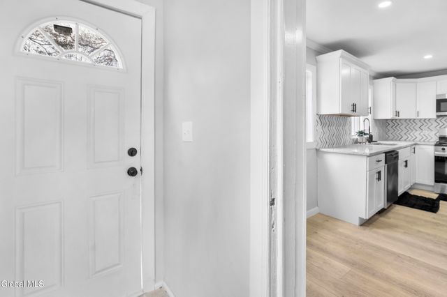 215 Furman Street, Schenectady, NY 12304