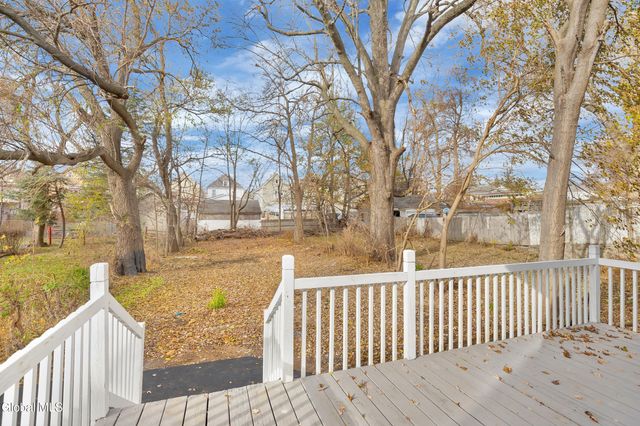 215 Furman Street, Schenectady, NY 12304