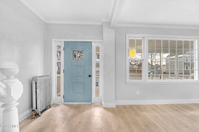 215 Furman Street, Schenectady, NY 12304