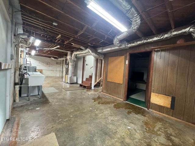 3720 Washington Pike, Knoxville, TN 37917