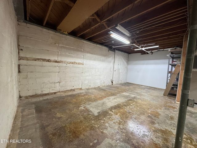 3720 Washington Pike, Knoxville, TN 37917