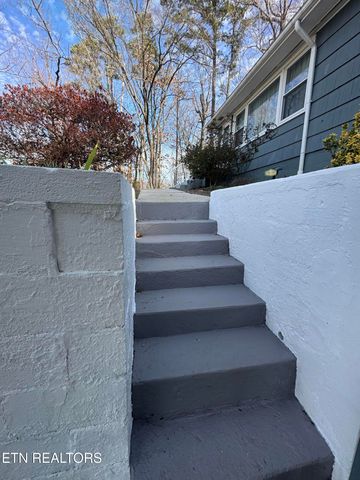 3720 Washington Pike, Knoxville, TN 37917