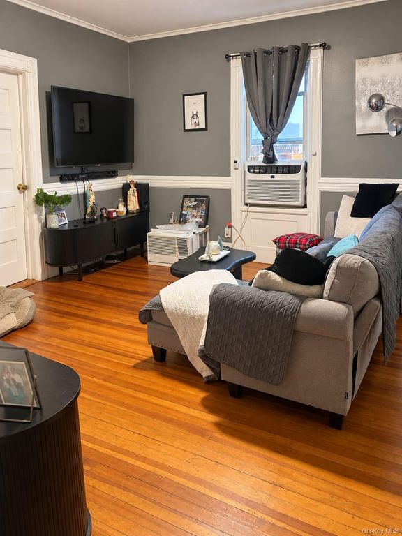 325 N Terrace Avenue, Mount Vernon, NY 10550 — photo 4