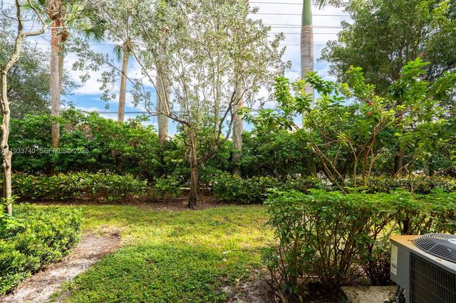 4652 Horseshoe Circle, Davie, FL 33328