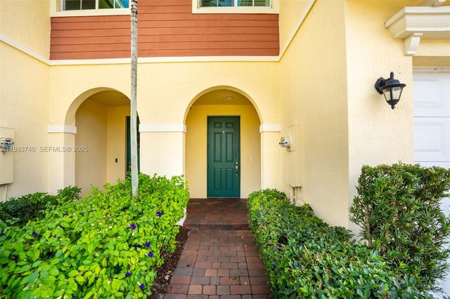 4652 Horseshoe Circle, Davie, FL 33328