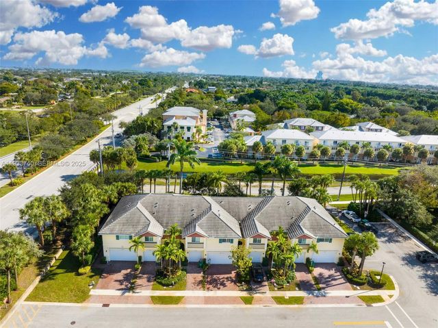 4652 Horseshoe Circle, Davie, FL 33328