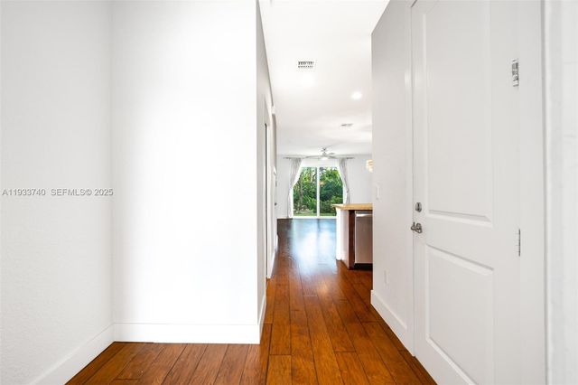 4652 Horseshoe Circle, Davie, FL 33328