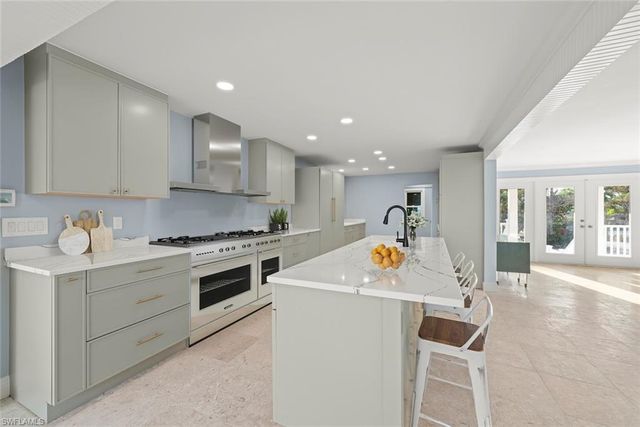 16813 Captiva DR, Captiva, FL 33924