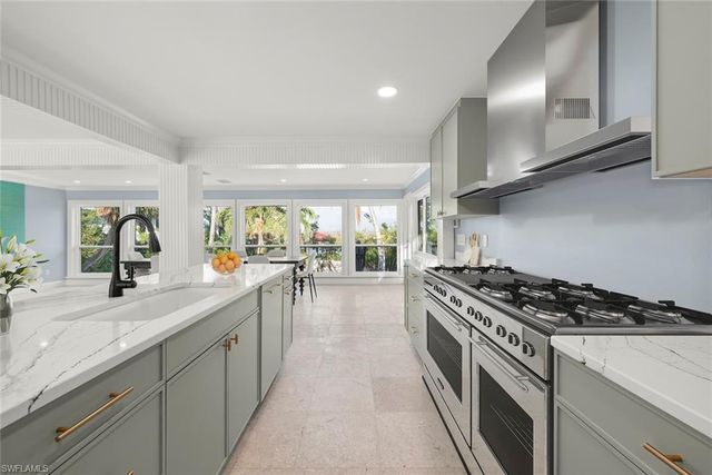 16813 Captiva DR, Captiva, FL 33924