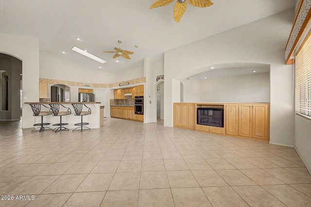 17806 N BECKE Lane, Surprise, AZ 85374