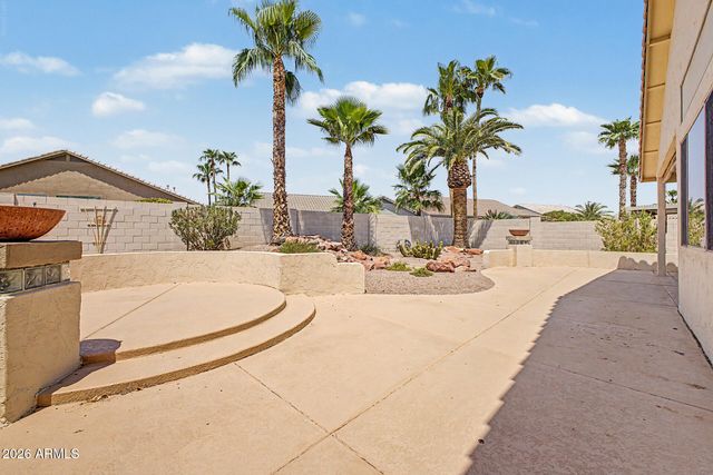 17806 N BECKE Lane, Surprise, AZ 85374