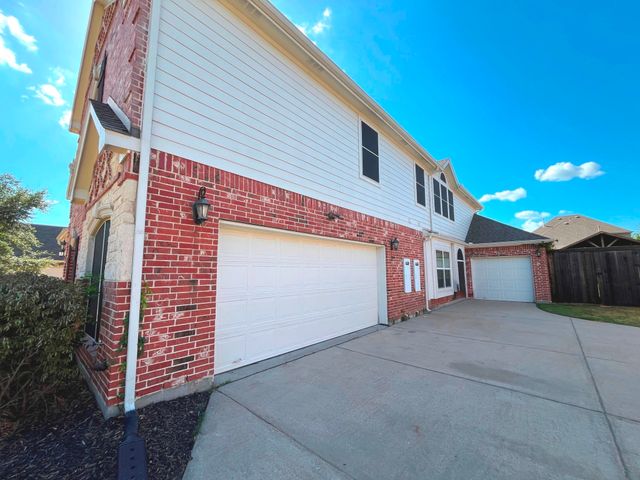 808 Wren Court, Forney, TX 75126