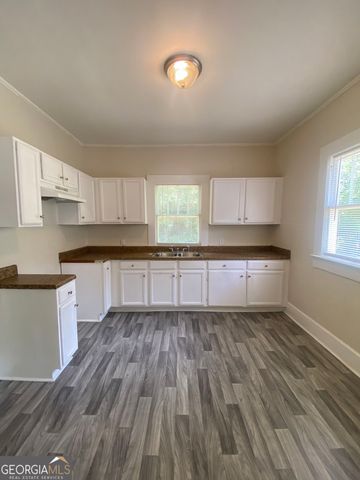 522 N 8th Street, Griffin, GA 30223
