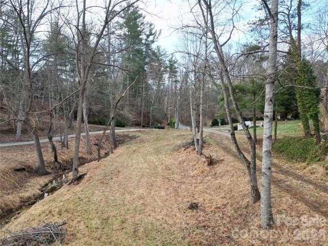 46 Pug Run 4, Weaverville, NC 28787