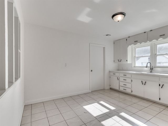 703 S 2nd Street, Yukon, OK 73099