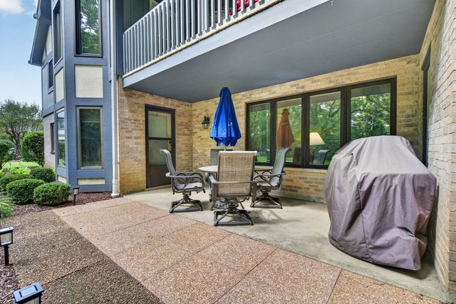 2752 Harbor Drive, Joliet, IL 60431
