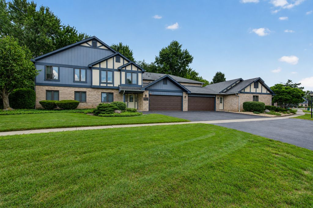2752 Harbor Drive, Joliet, IL 60431