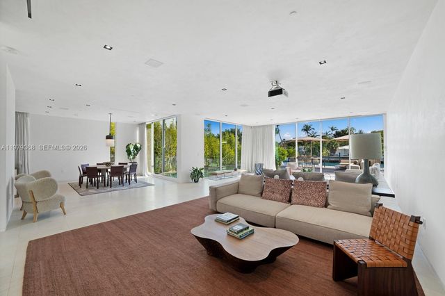 1051 W 48th St 4, Miami Beach, FL 33140