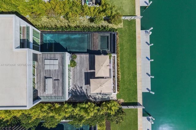 1051 W 48th St 4, Miami Beach, FL 33140