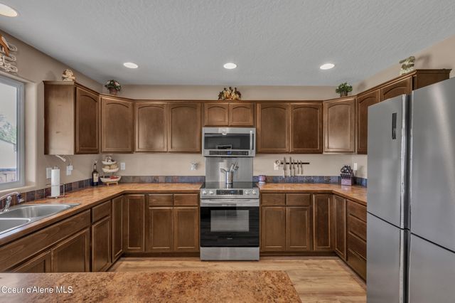 3739 W Pescador Dr, Coeur D'alene, ID 83815
