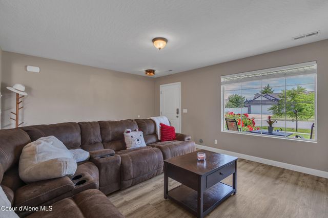 3739 W Pescador Dr, Coeur D'alene, ID 83815
