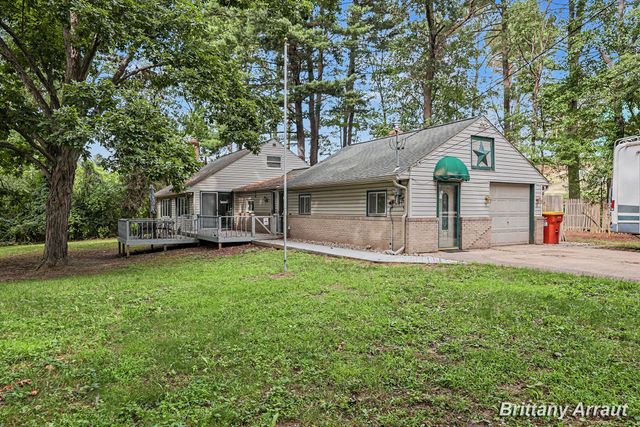 2027 Valentine Street NE, Grand Rapids, MI 49525