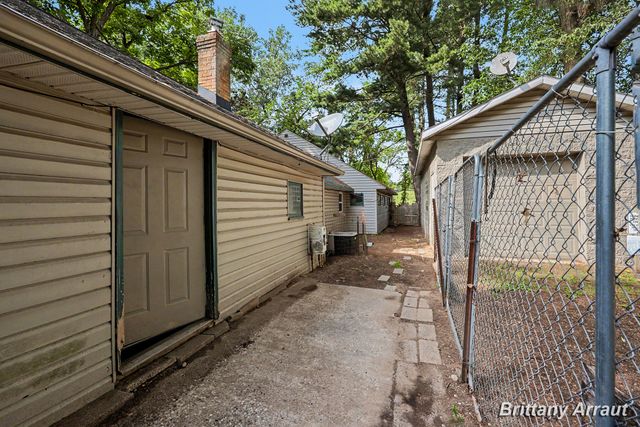 2027 Valentine Street NE, Grand Rapids, MI 49525