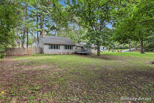 2027 Valentine Street NE, Grand Rapids, MI 49525