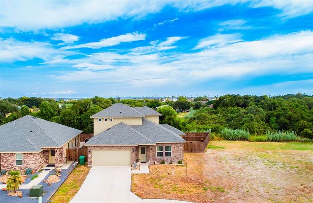 1513 Lisa Ann Dr, Aransas Pass, TX 78336