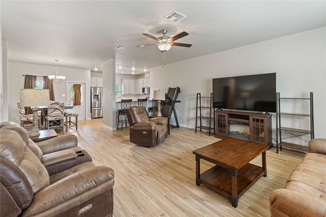 1513 Lisa Ann Dr, Aransas Pass, TX 78336