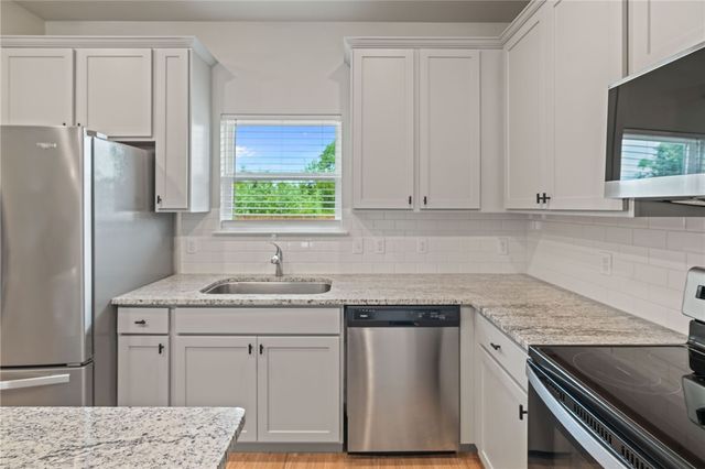 1513 Lisa Ann Dr, Aransas Pass, TX 78336