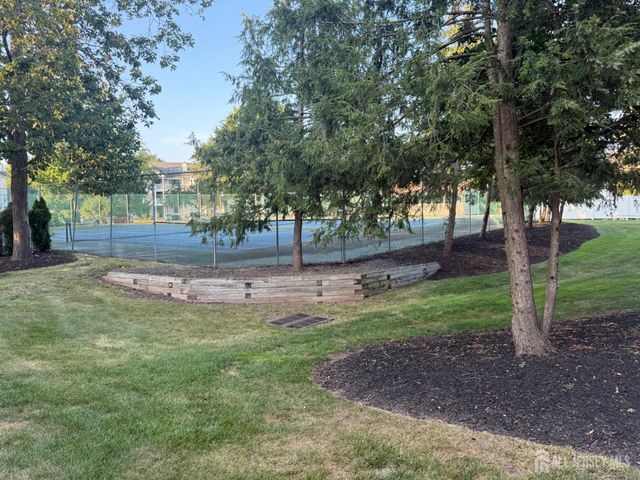 125 Albury Way, North Brunswick, NJ 08902