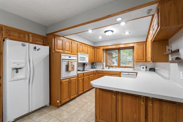 3115 Bent Oaks Circle, Norman, OK 73072
