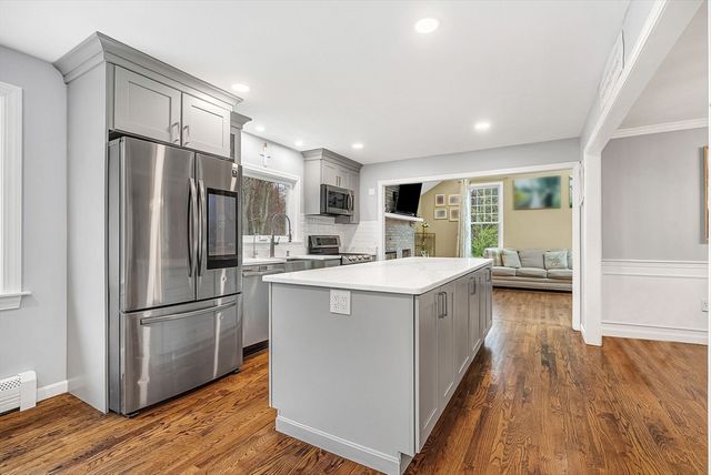 9 Balmoral Dr, Methuen, MA 01844
