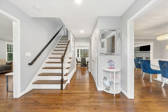 9 Balmoral Dr, Methuen, MA 01844