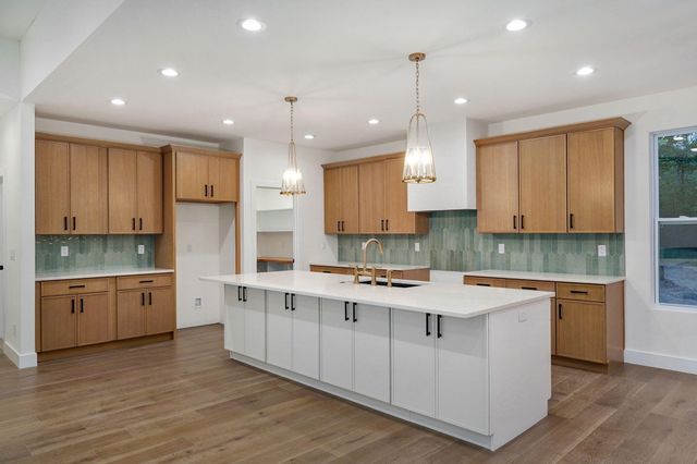 574 Edgewater Estates, Kimberling City, MO 65686