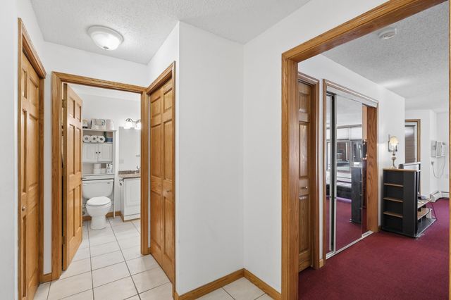 500 County Road B W 111, Roseville, MN 55113