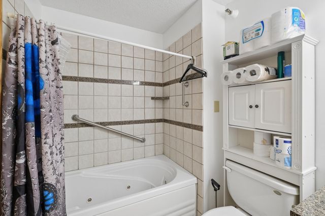 500 County Road B W 111, Roseville, MN 55113