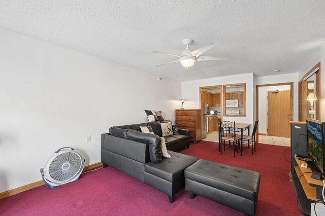 500 County Road B W 111, Roseville, MN 55113