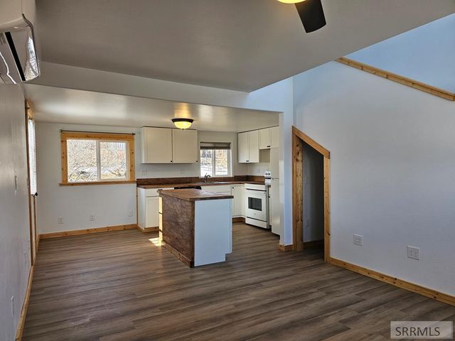 704 13th Street, Salmon, ID 83467