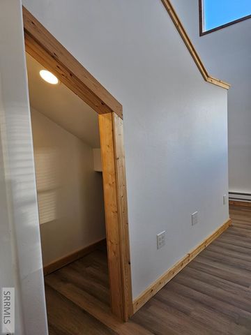 704 13th Street, Salmon, ID 83467