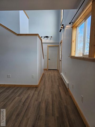 704 13th Street, Salmon, ID 83467