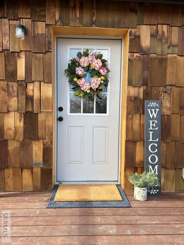 704 13th Street, Salmon, ID 83467